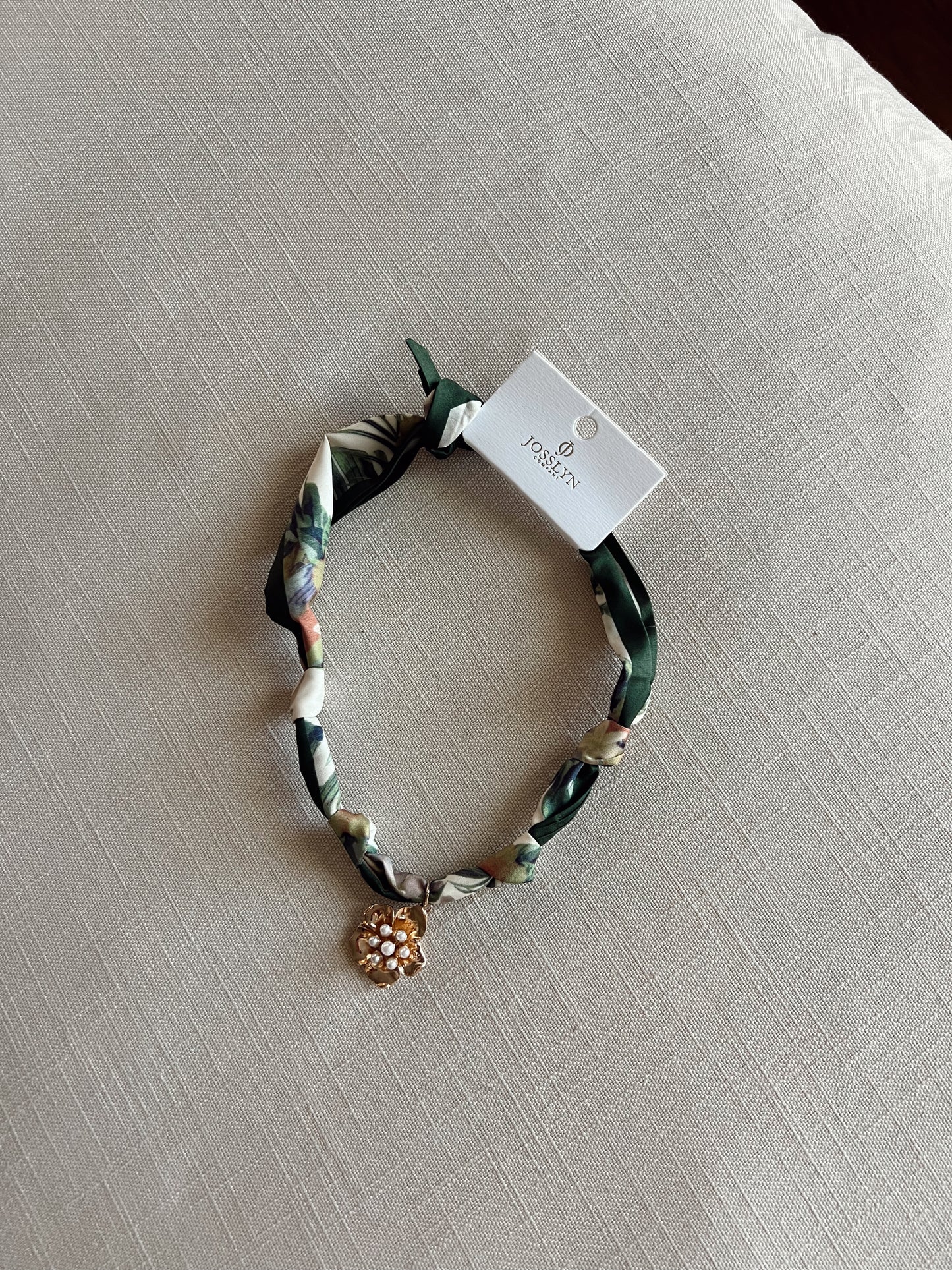 Pearl Petal Scarf Necklace