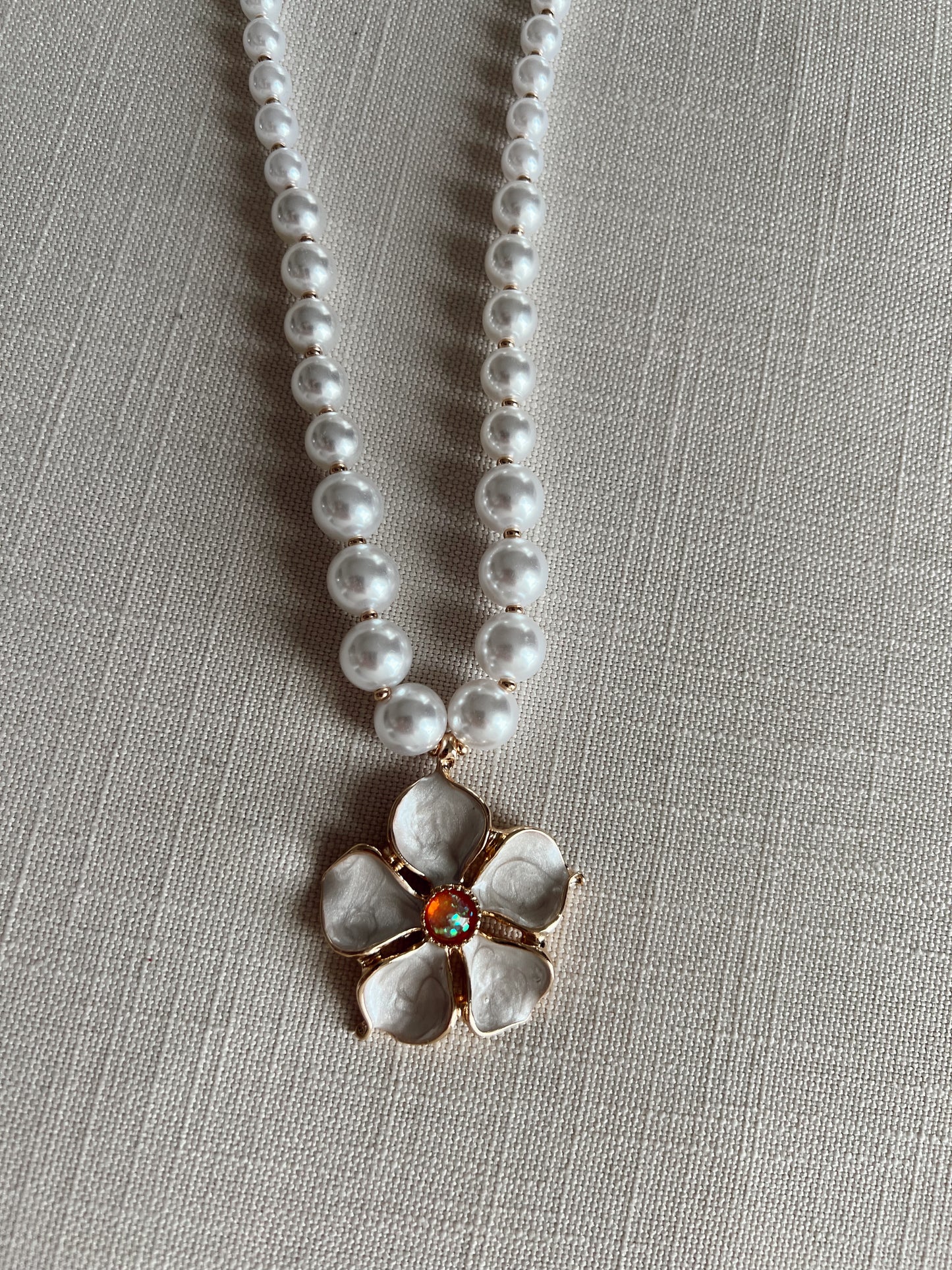 Jasmin Chunky Necklace